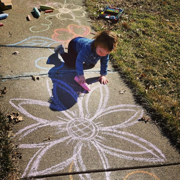 Hi! I'm Kelly 💛🦋 Get to know me :) - Picture 7 of 8